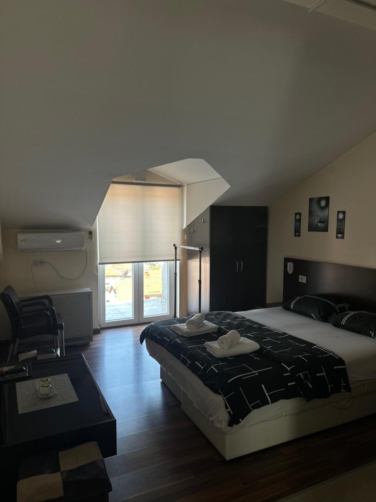 Apartmani Lavazza Vlasotince Екстер'єр фото